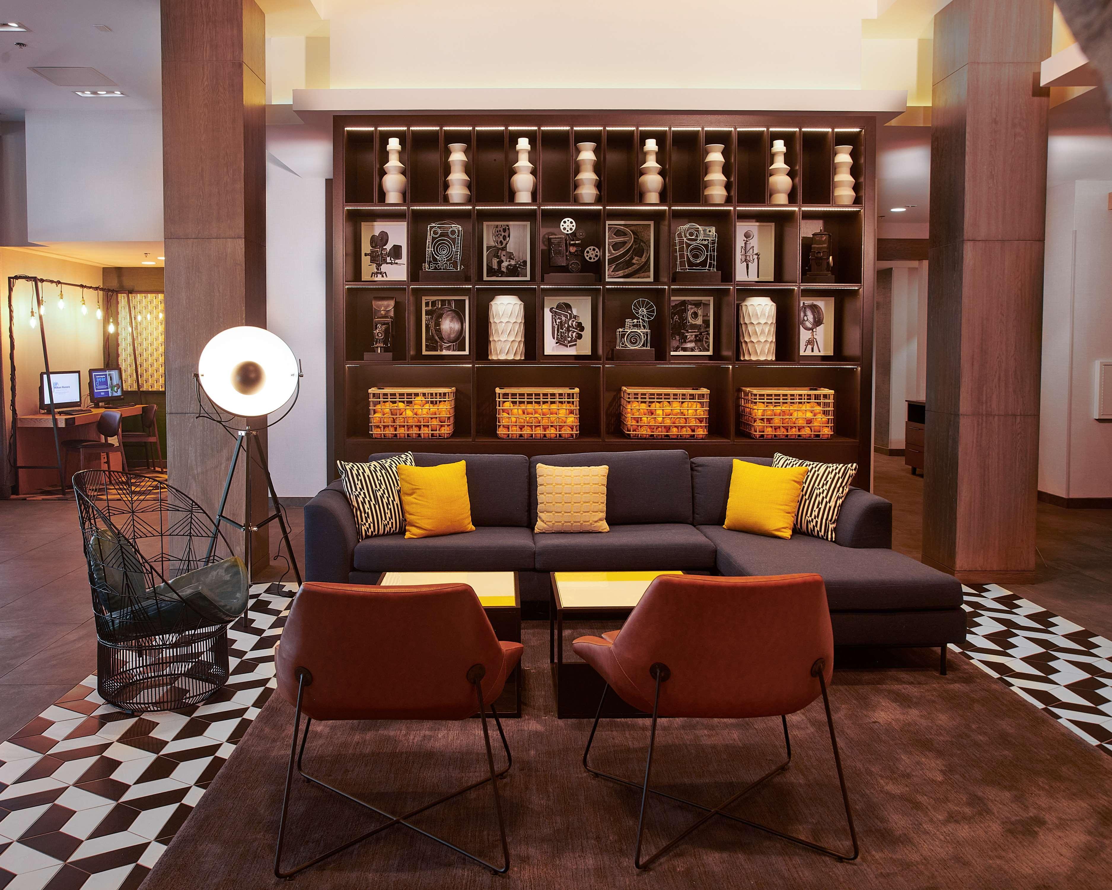 Hampton Inn & Suites Sherman Oaks Los Angeles Esterno foto