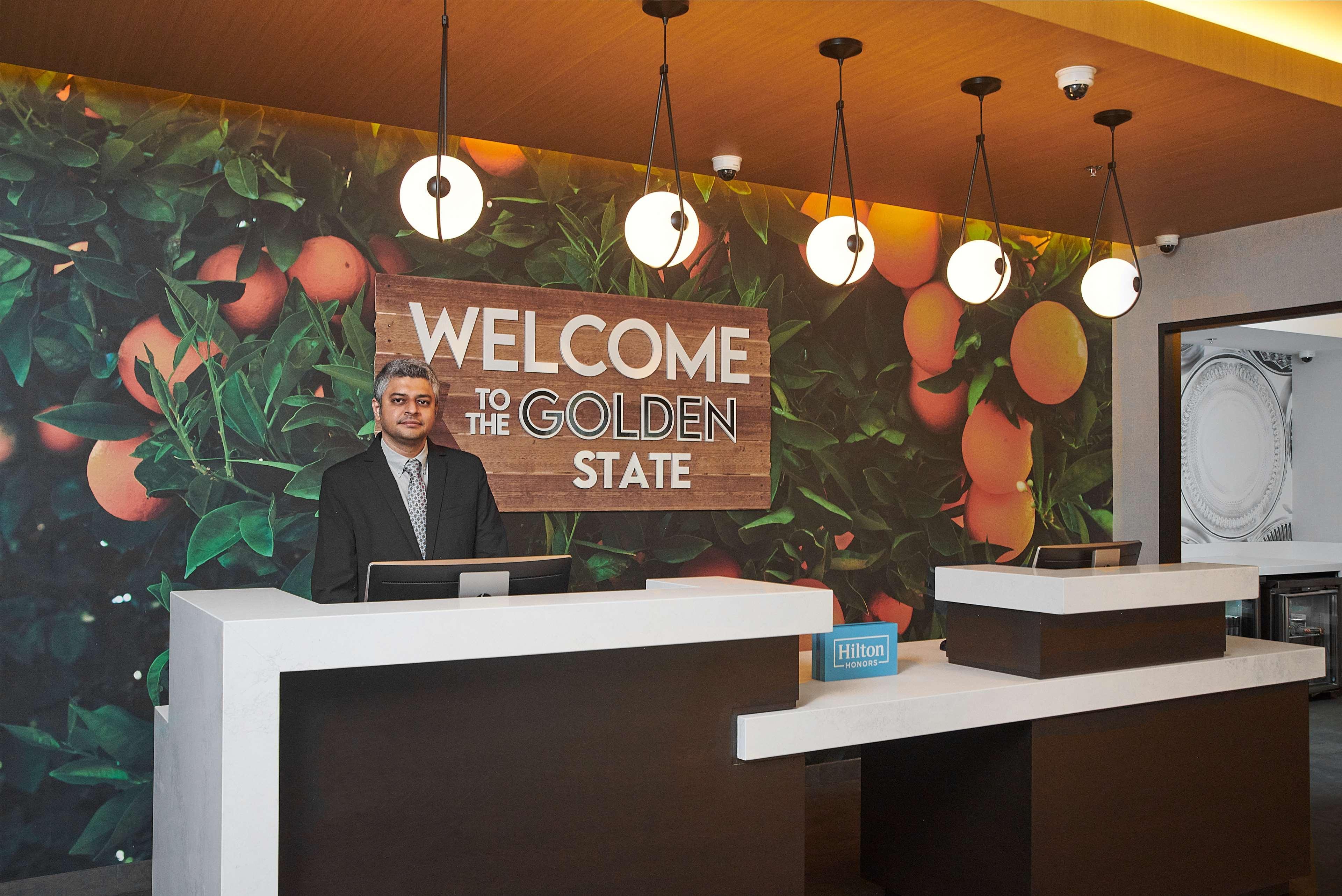 Hampton Inn & Suites Sherman Oaks Los Angeles Esterno foto