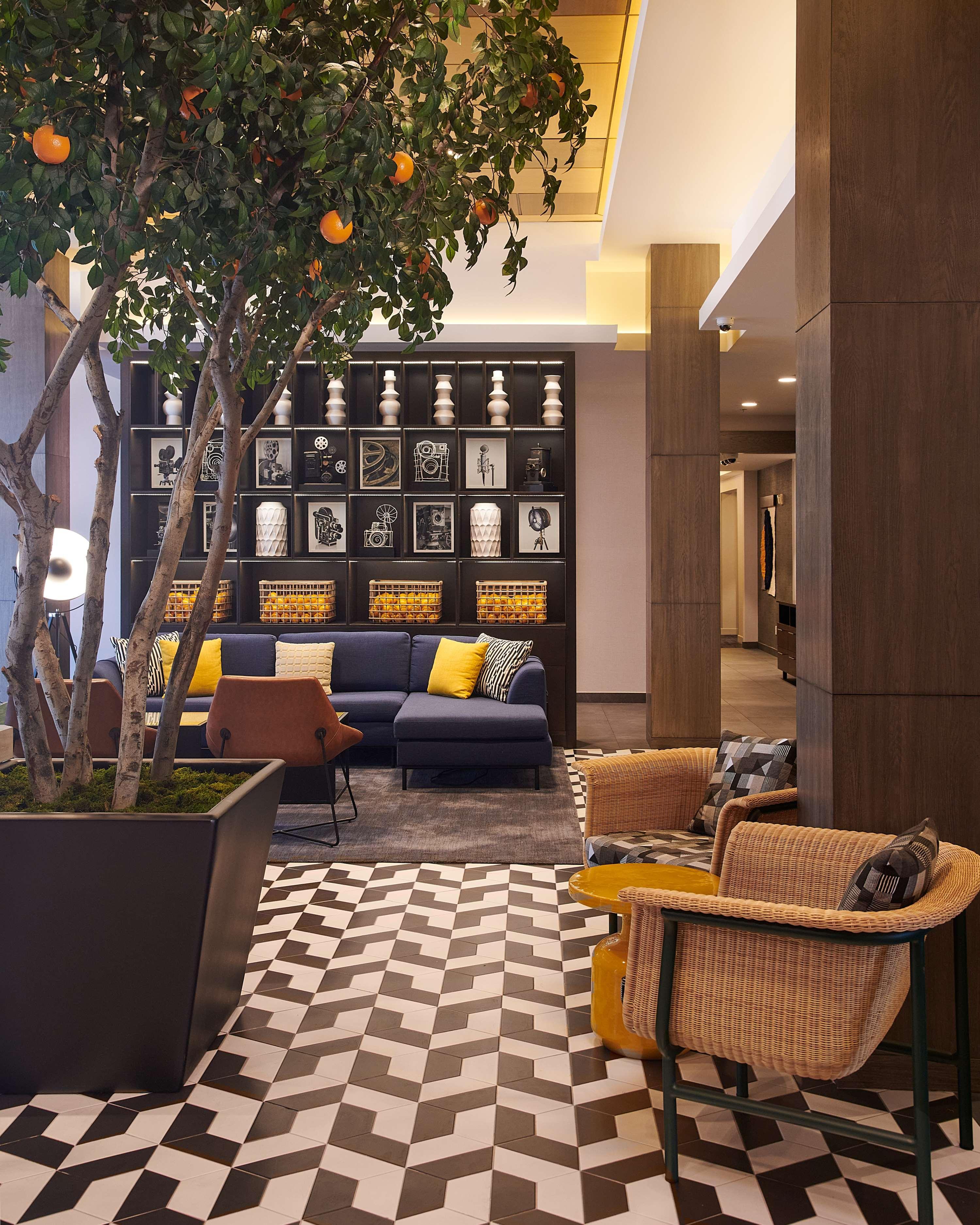Hampton Inn & Suites Sherman Oaks Los Angeles Esterno foto