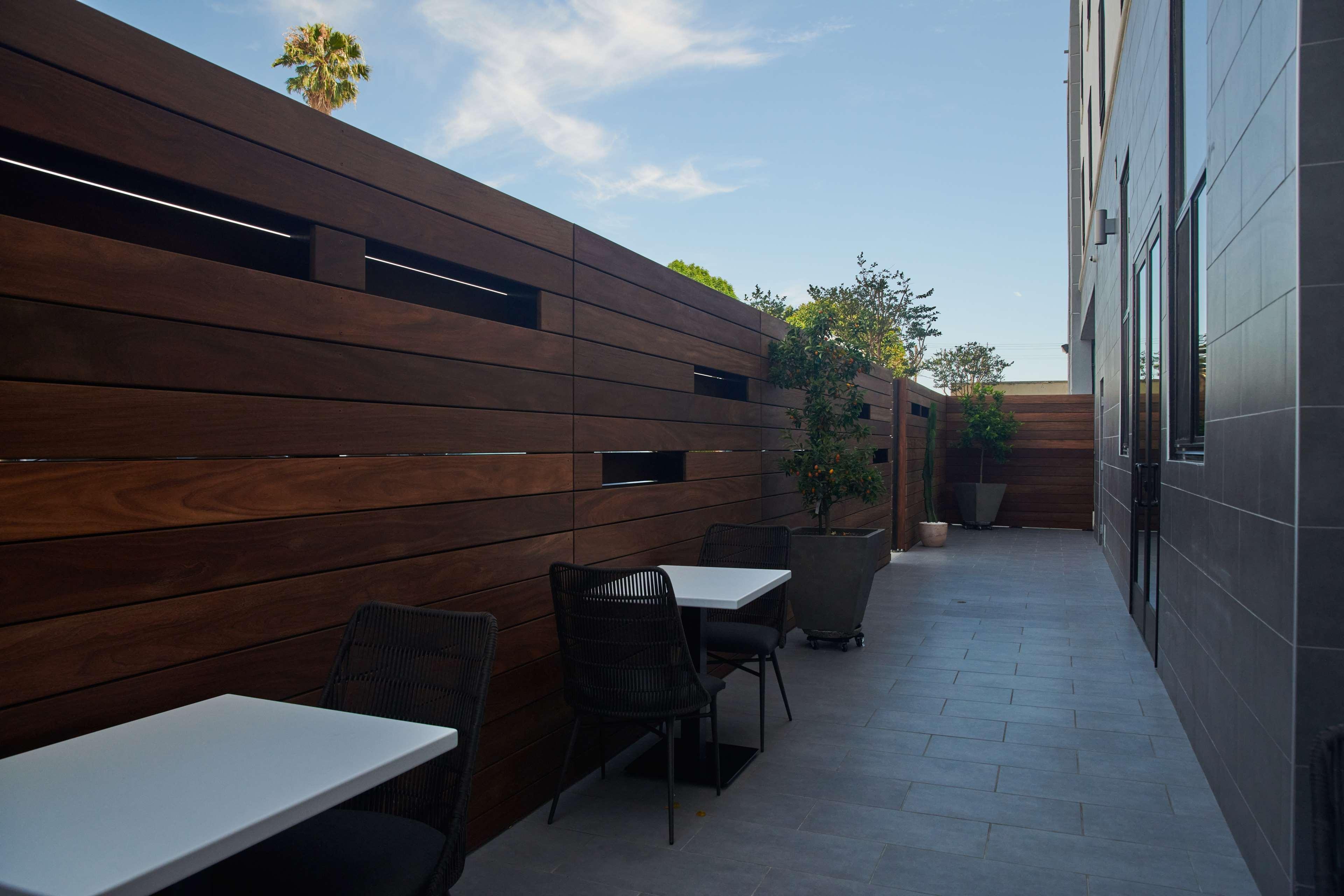Hampton Inn & Suites Sherman Oaks Los Angeles Esterno foto